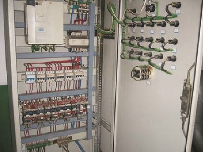 QH-PJ礦用機械系列變頻節能控制柜 (1)